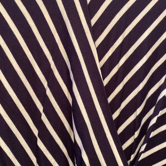 Antonio Melani sleeveless blouse top - Picture 2 of 5